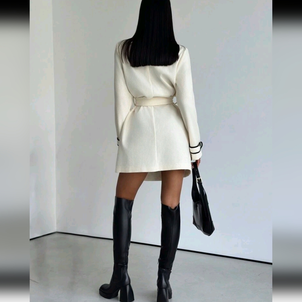Women Elegant Minimalist Fashion Color Blocking Trim Belt Double Buc - Picture 2 of 7